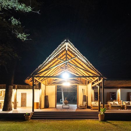 Shakawe River Lodge Ngoại thất bức ảnh