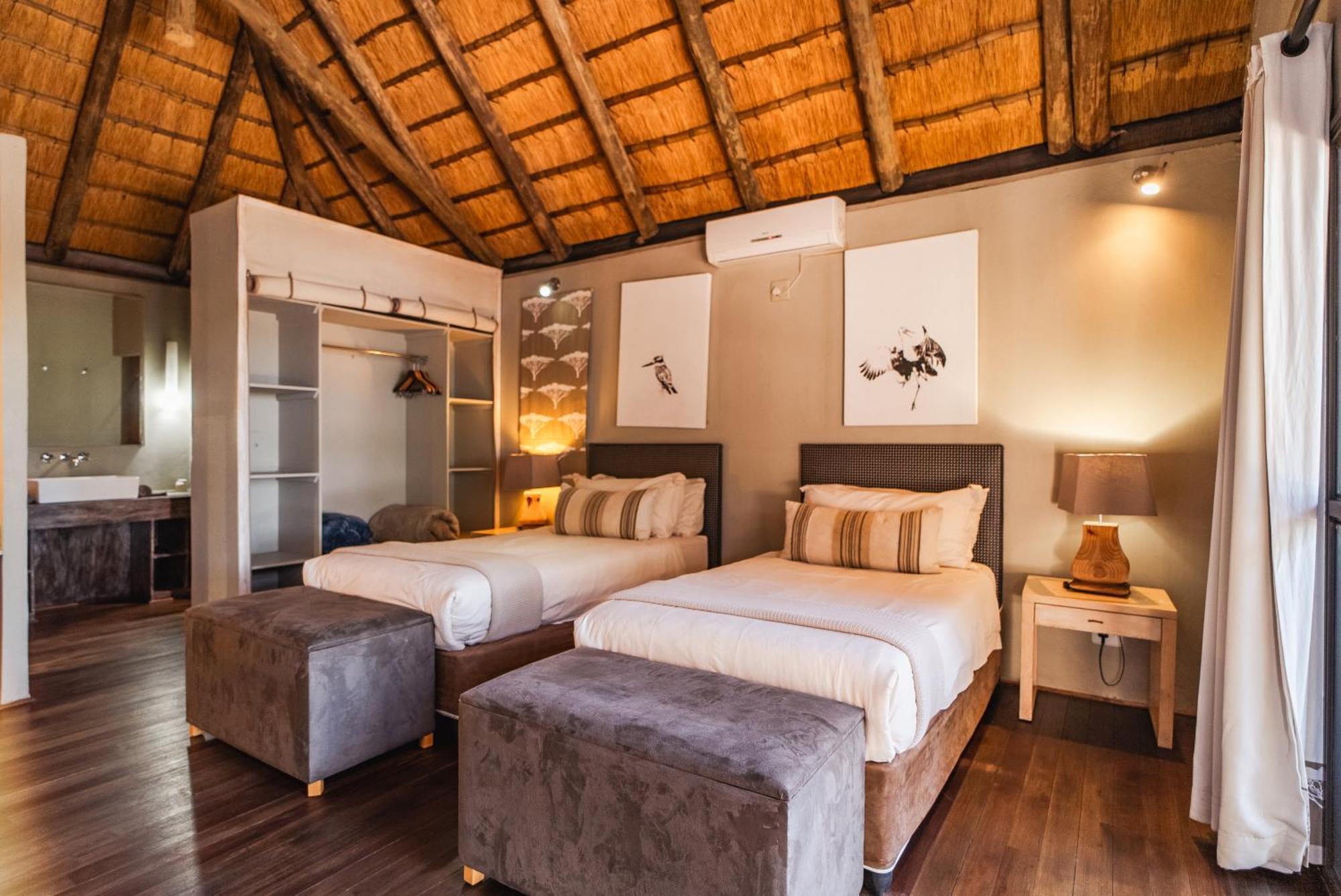 Shakawe River Lodge Ngoại thất bức ảnh